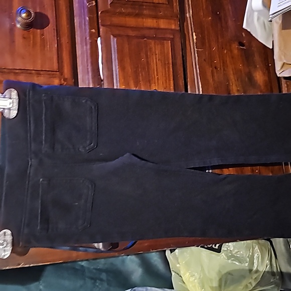 !!.  Girls size 6 pants - Picture 2 of 3